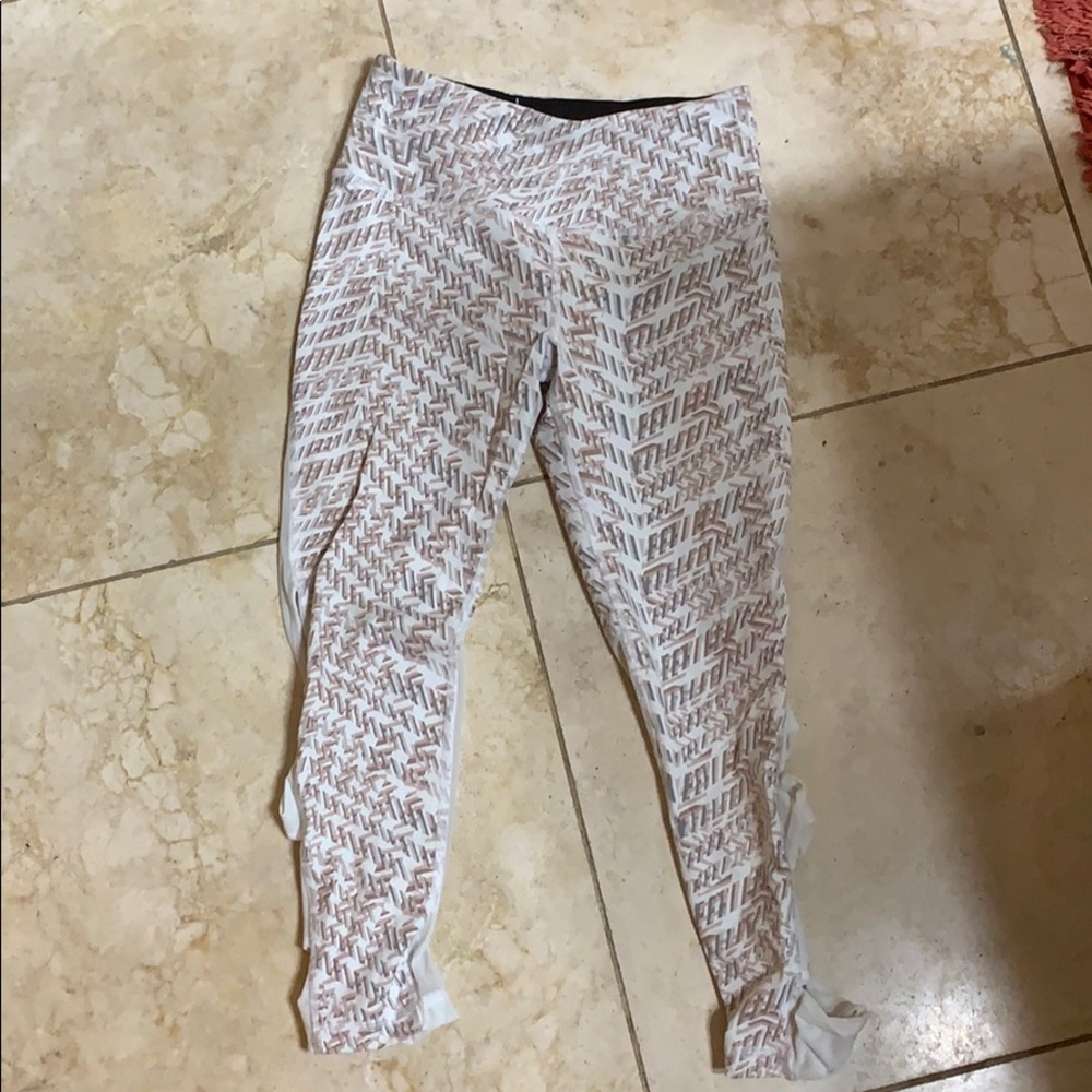 Victoria’s Secret sport leggings